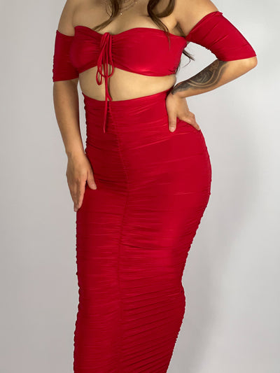 Off the shoulder ruched bodycon skirt set